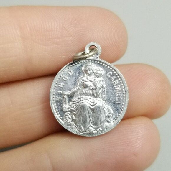 Vintage Virgo Carmeli and Jesus Pendant Charm Medallion, Silver Tone, Estate - Picture 6 of 8